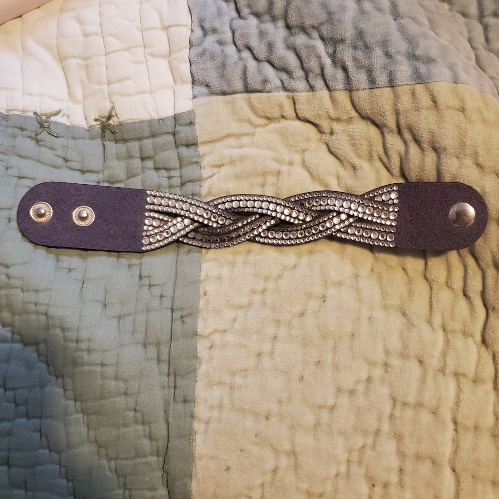 Purple bracelet with rhinestones